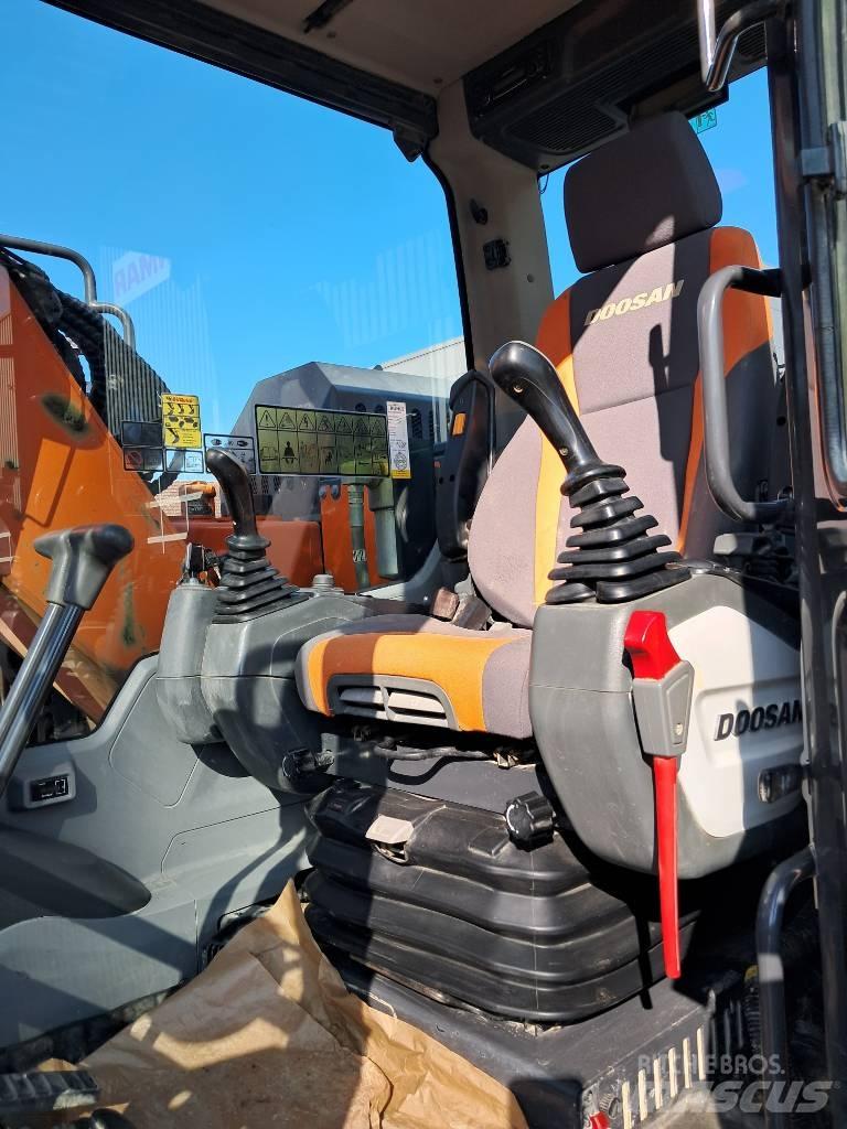 Develon DX 140 LCR-5 Raupenbagger