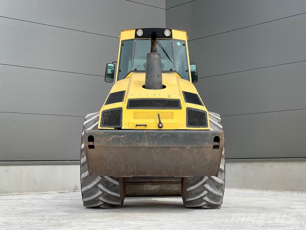Bomag BW 213 DH-4 Walzenzüge