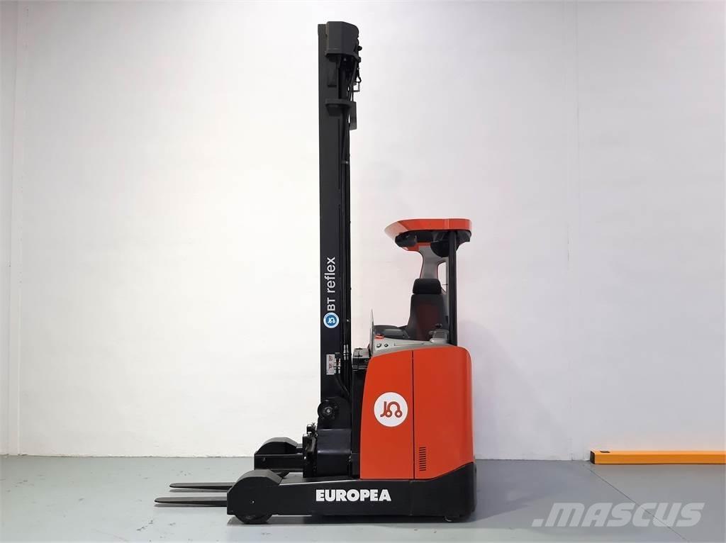 BT RRE 180 E Schubmaststapler