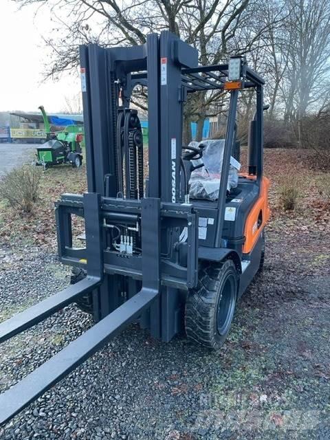 Doosan D30NXS Dieselstapler