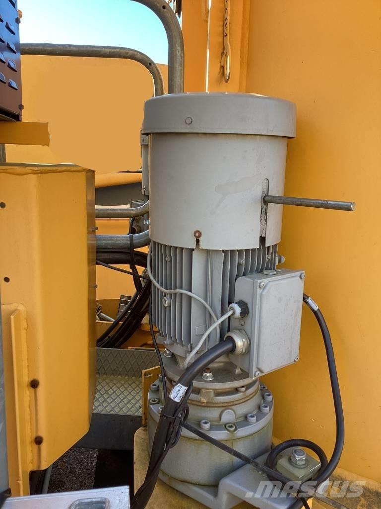 Potain MDT248-J10 Turmdrehkrane