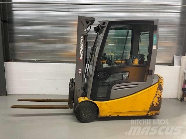 Jungheinrich EFG 216 Elektrostapler
