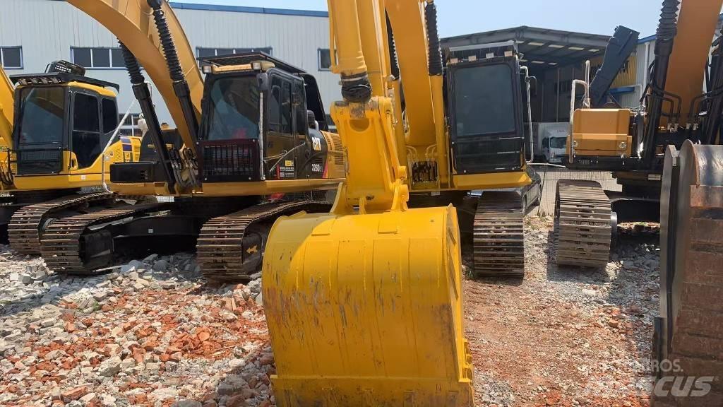 CAT PC200-8MO Raupenbagger