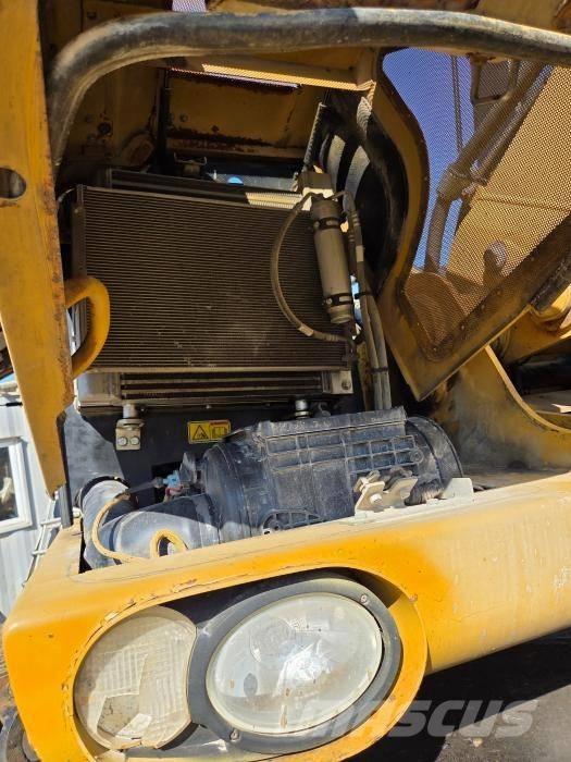 CAT M 313 D Mobilbagger