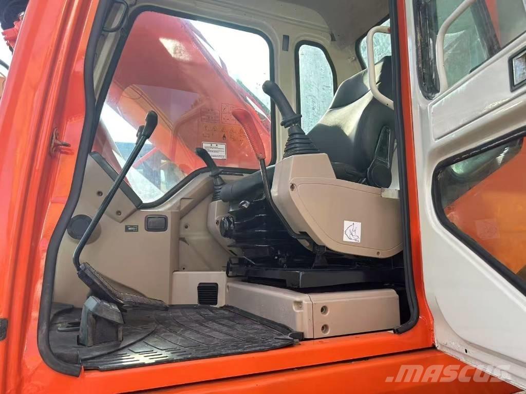 Doosan DH 225 LC-7 Raupenbagger