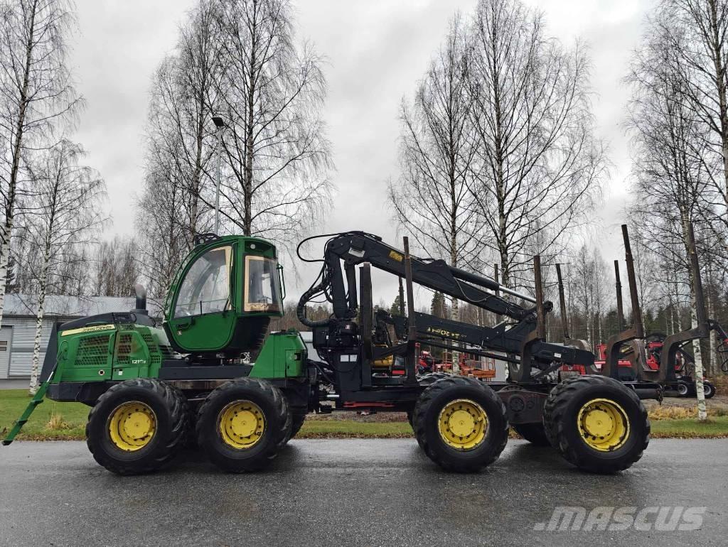 John Deere 1210 E Forwarder