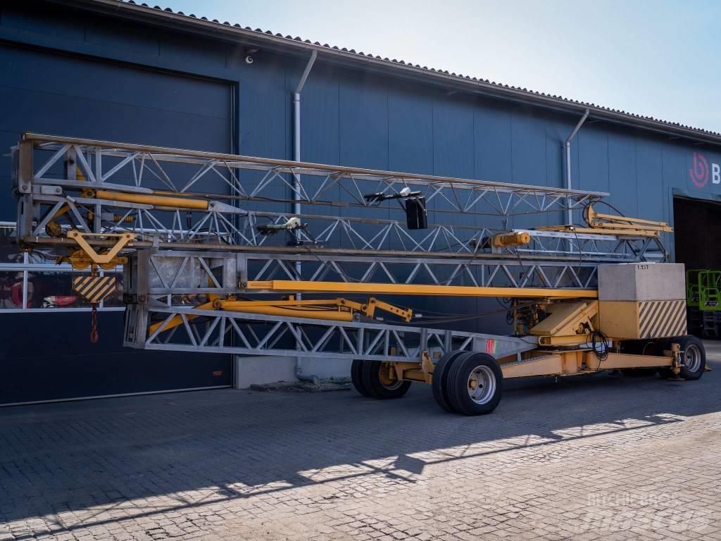 Potain GMH 519 Selbstaufrichtende Krane