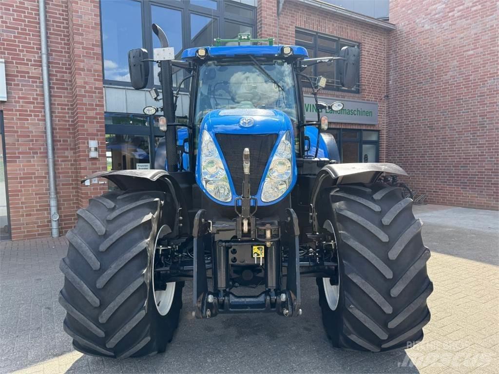 New Holland T7.220 Traktoren