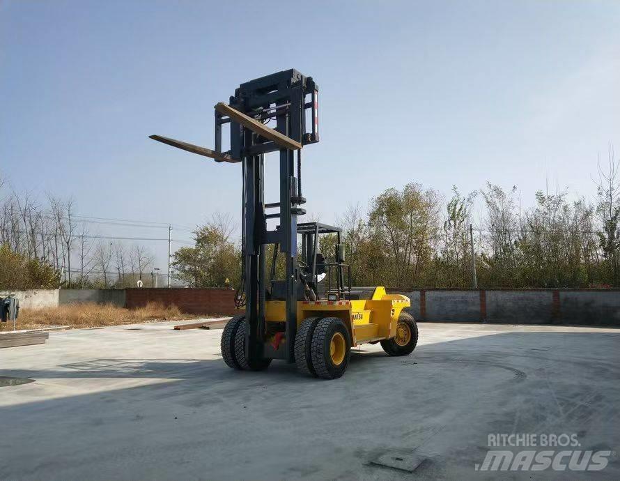 Komatsu FD 200 Dieselstapler