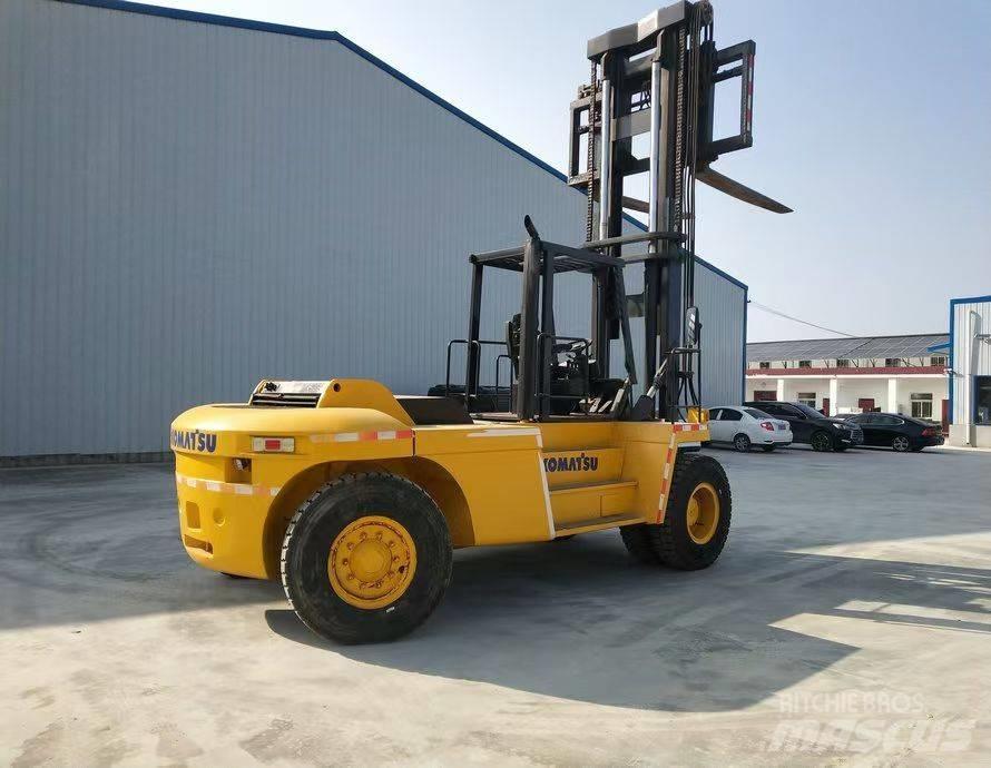 Komatsu FD 200 Dieselstapler