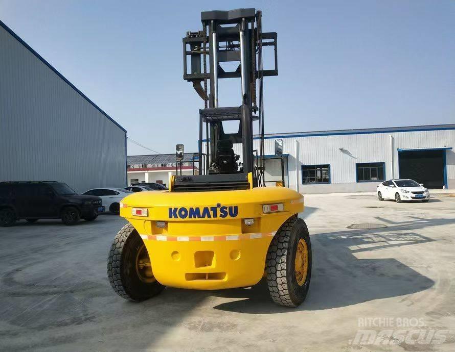 Komatsu FD 200 Dieselstapler