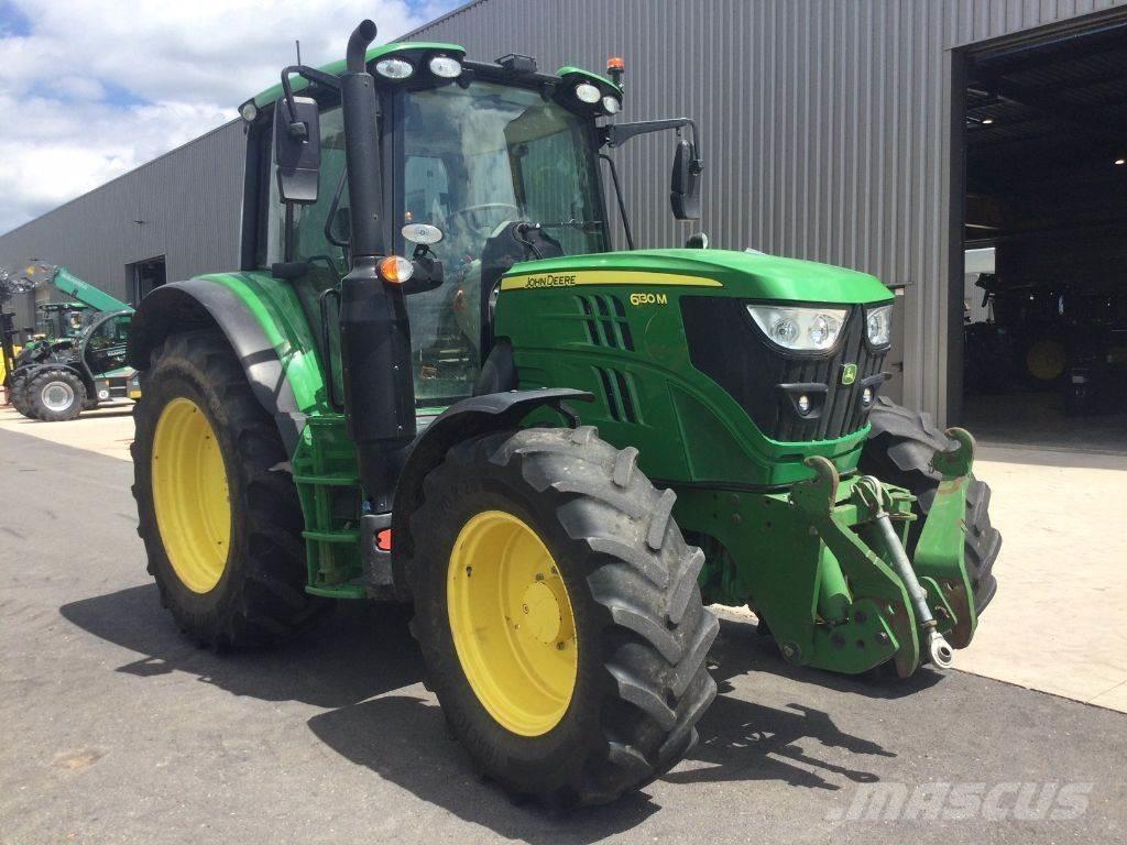 John Deere 6130M Traktoren