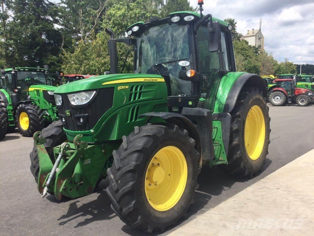 John Deere 6130M Traktoren