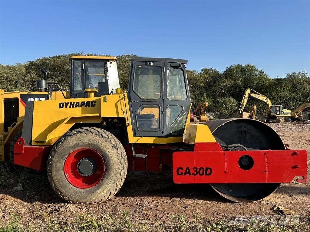 Dynapac CA 30 D Walzenzüge