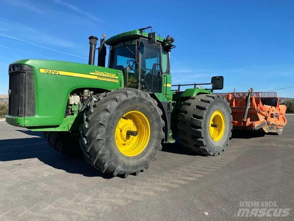 John Deere 9320 Traktoren