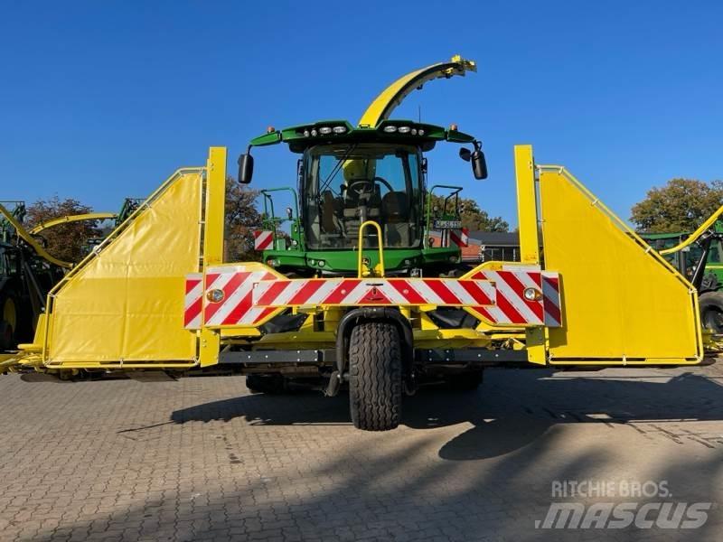 John Deere 8500 Feldhäcksler