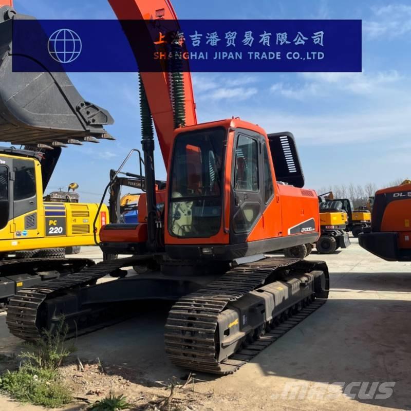 Doosan DX 300 Raupenbagger