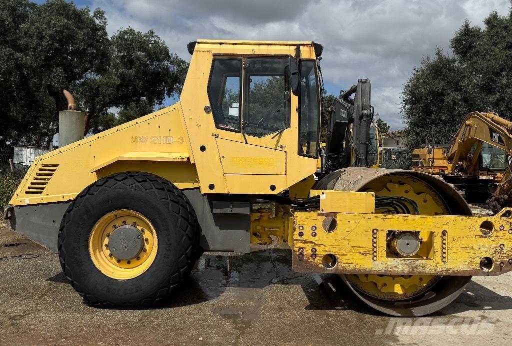 Bomag BW 211 D-3 Tandemwalzen