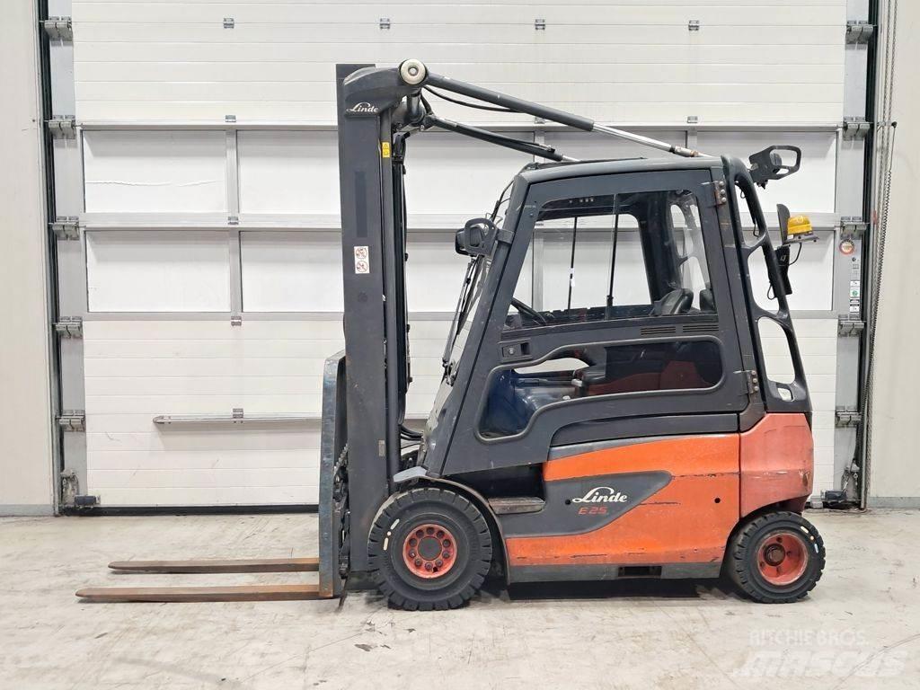 Linde E25-01 Elektrostapler