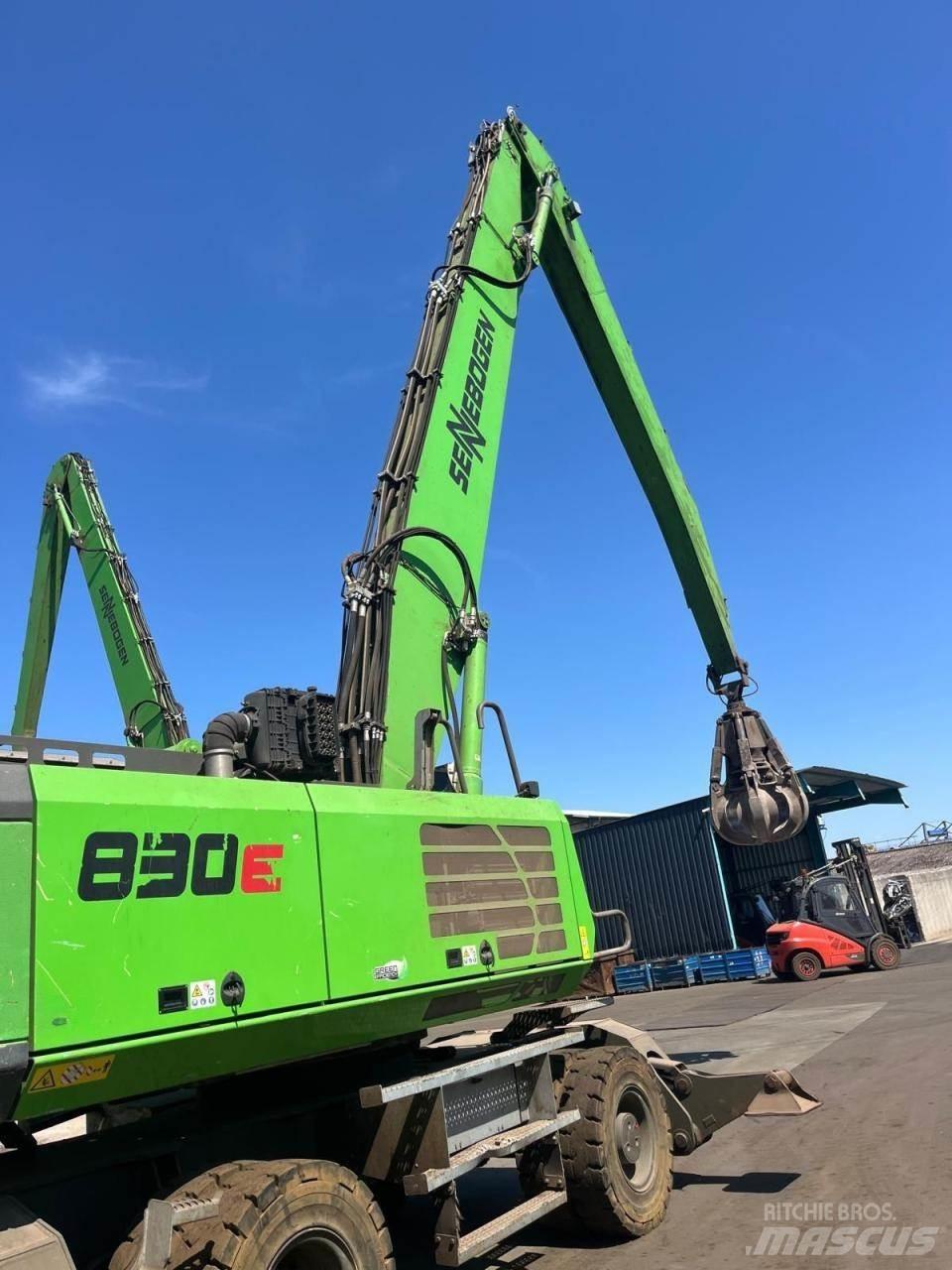 Sennebogen 830E Mobilbagger
