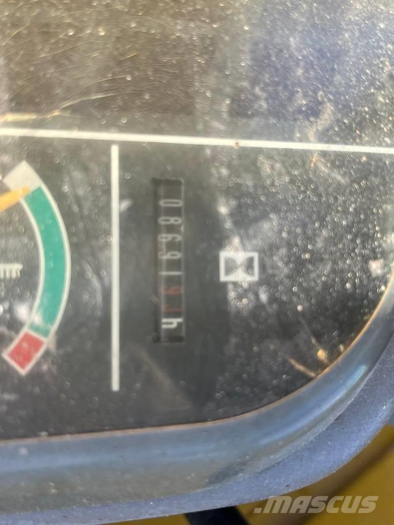 Komatsu PC 27 Minibagger < 7t