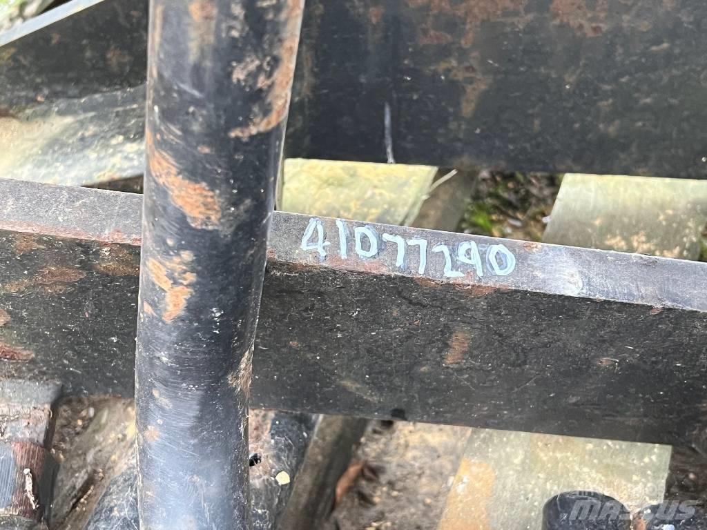 JCB Q FIT FORKS Weitere Lade- und Grabgeräte