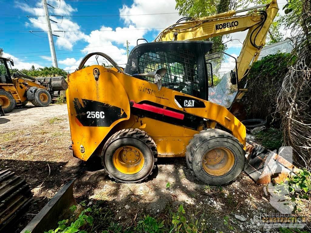 CAT 256 C Kompaktlader