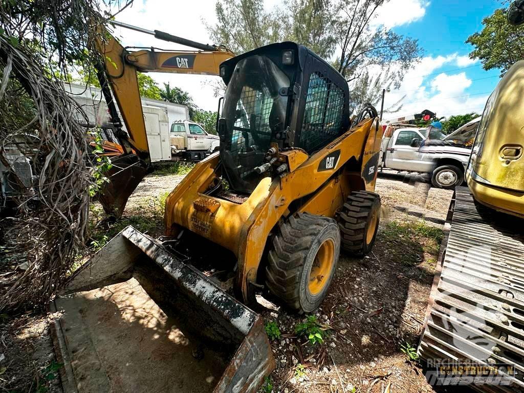 CAT 256 C Kompaktlader