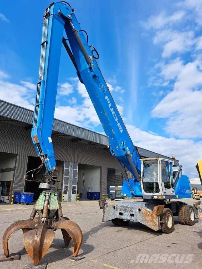 Fuchs MHL350E + Polyp Materialumschlag