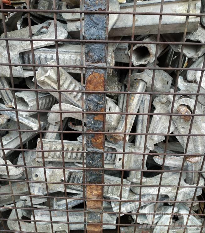 Peri BFD Clamps (Used) Schalung