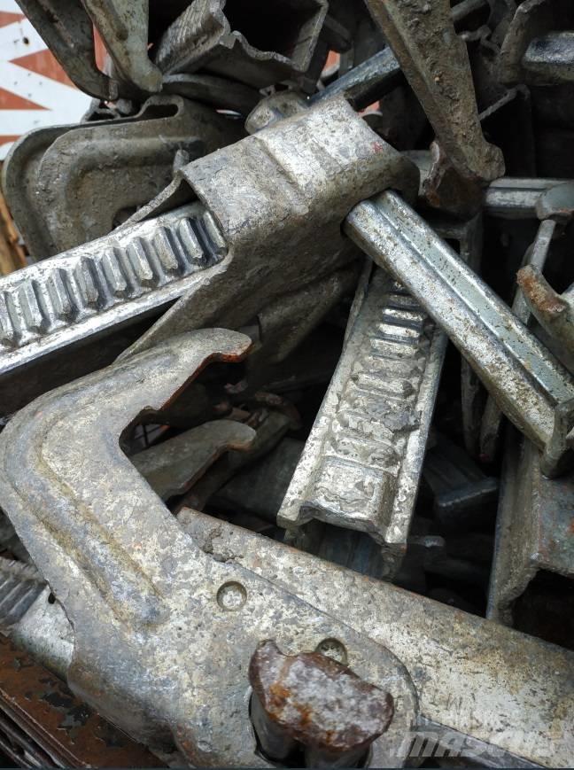Peri BFD Clamps (Used) Schalung