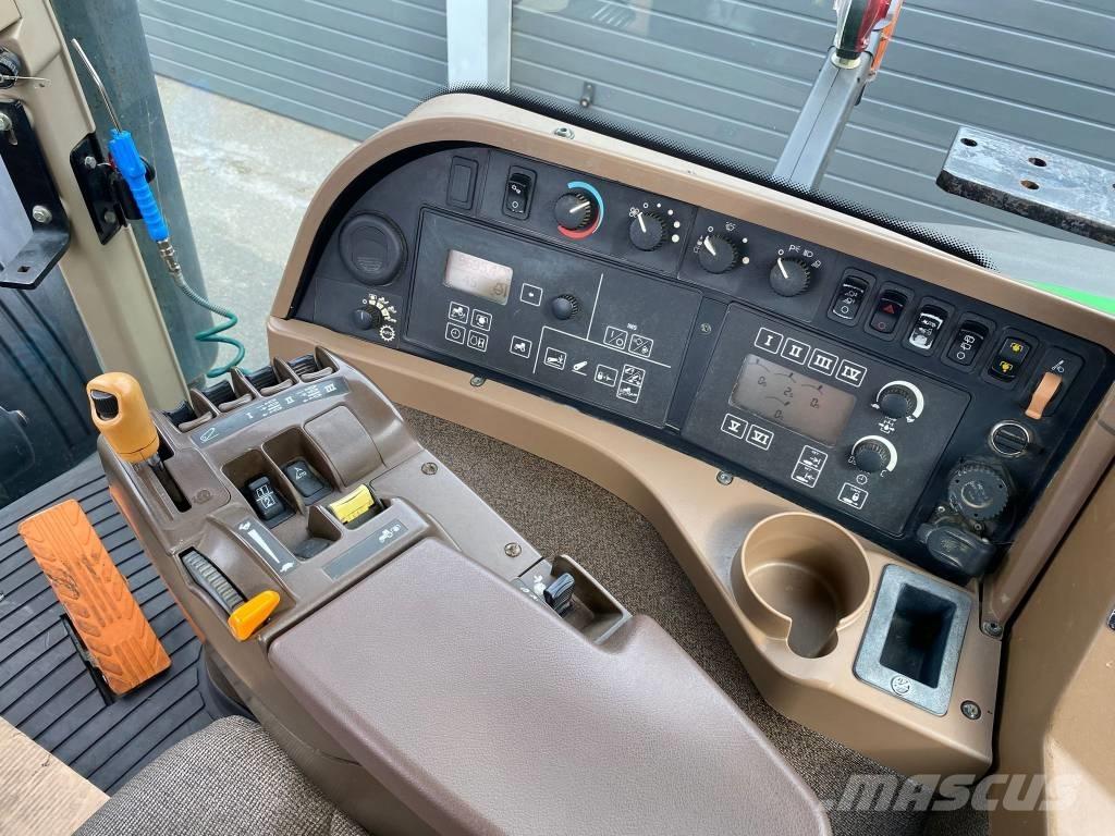 John Deere 8230 ILS Traktoren