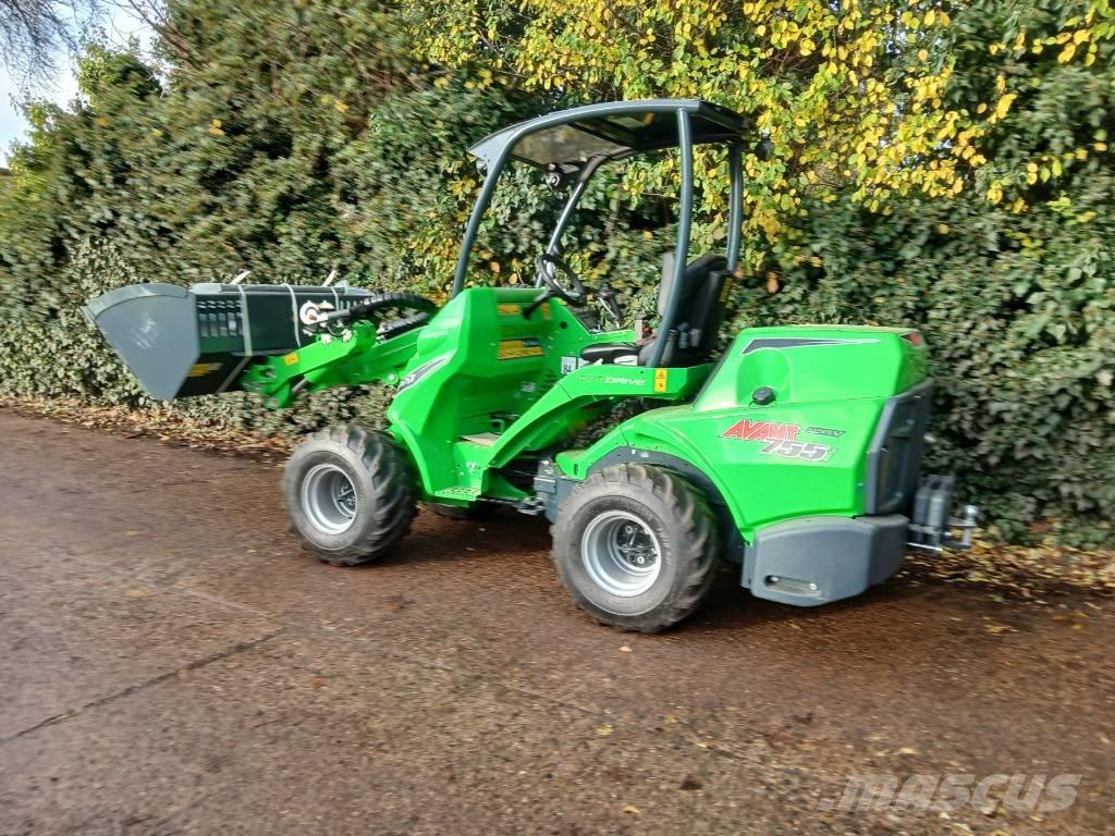 Ex Demo Avant 755i Minilader