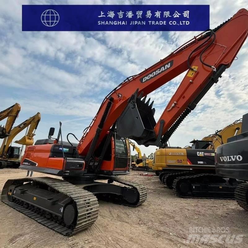 Doosan DX 225 Raupenbagger