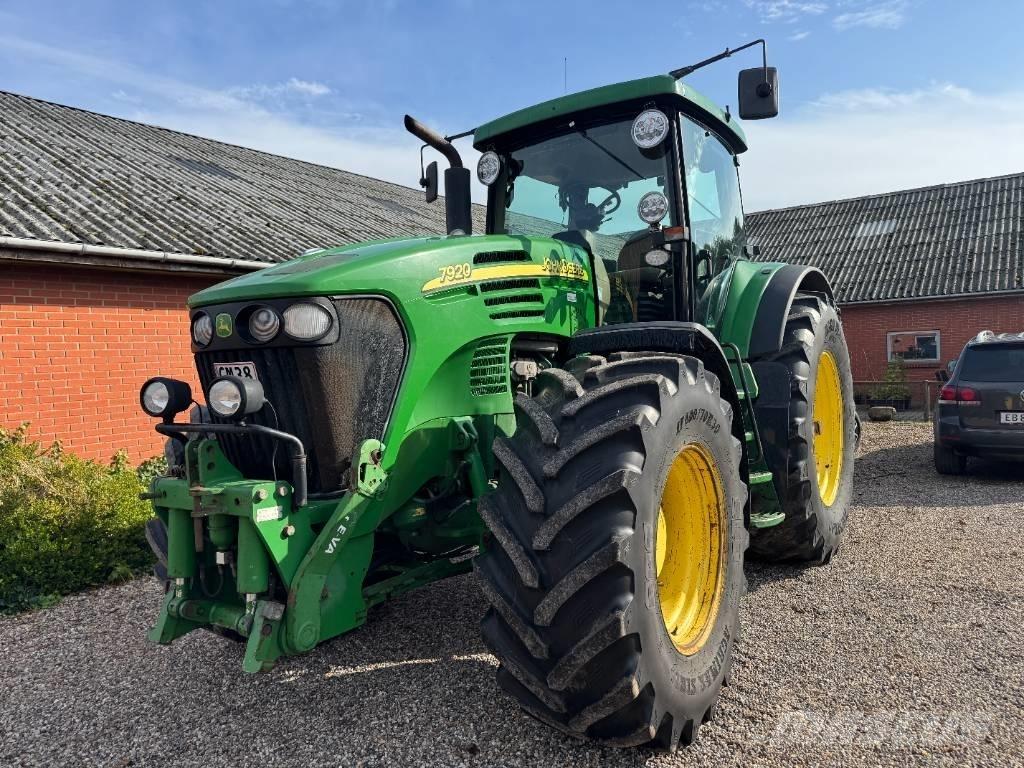 John Deere 7920 Traktoren