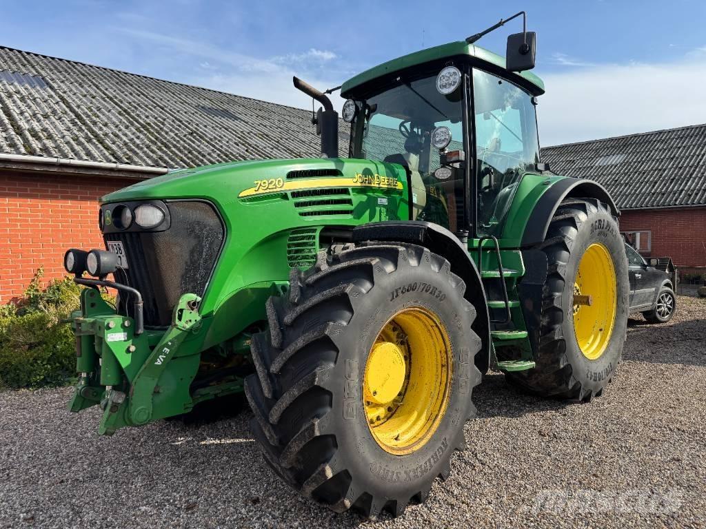 John Deere 7920 Traktoren
