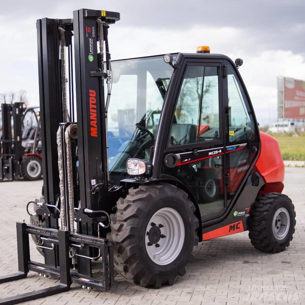 Manitou MC25 Geländestapler