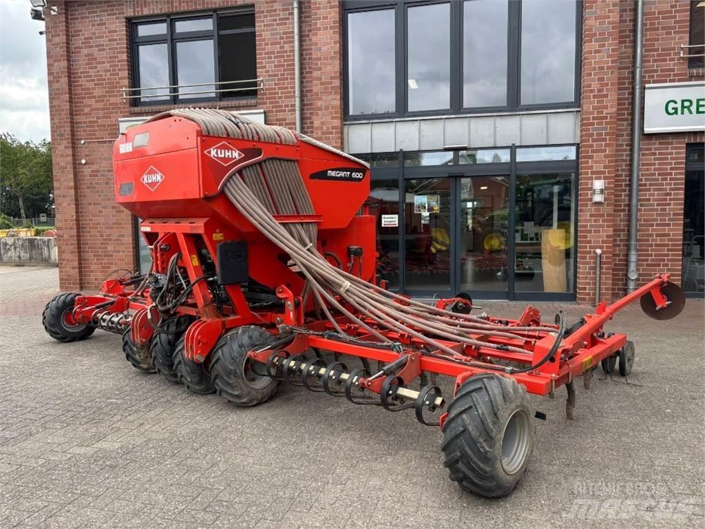 Kuhn Megant 600 Sonstige Landmaschinen