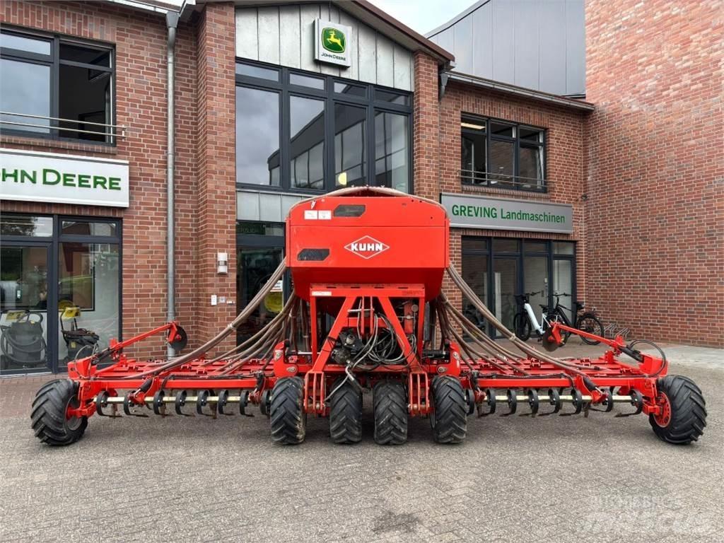 Kuhn Megant 600 Sonstige Landmaschinen