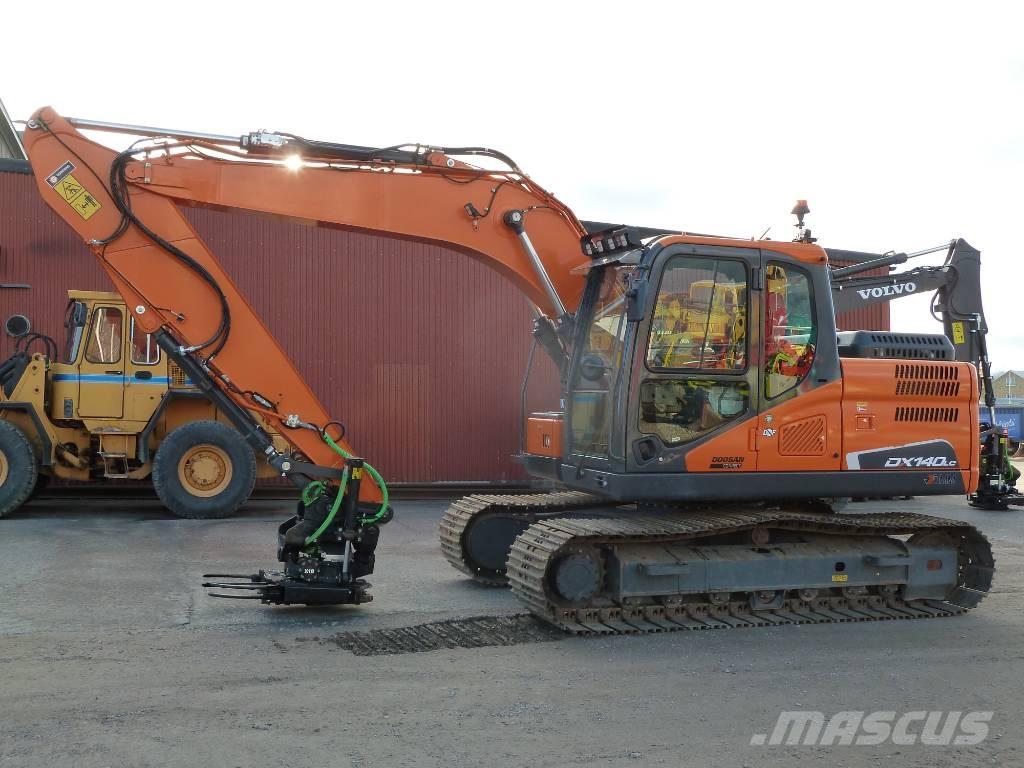 Doosan DX140LC-5 Raupenbagger