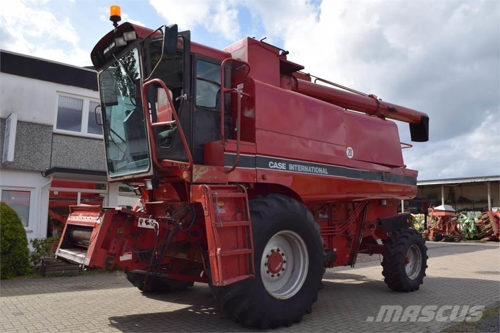 Case IH 1680 Axial Mähdrescher