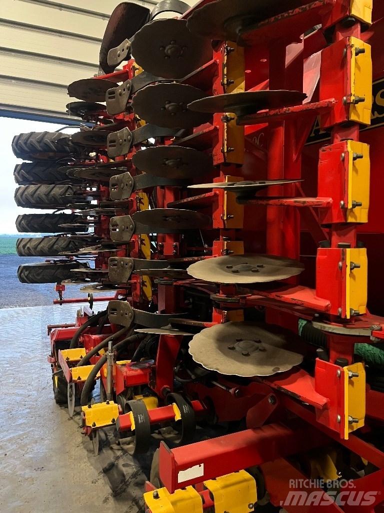 Väderstad Rapid 600c Drillmaschinen
