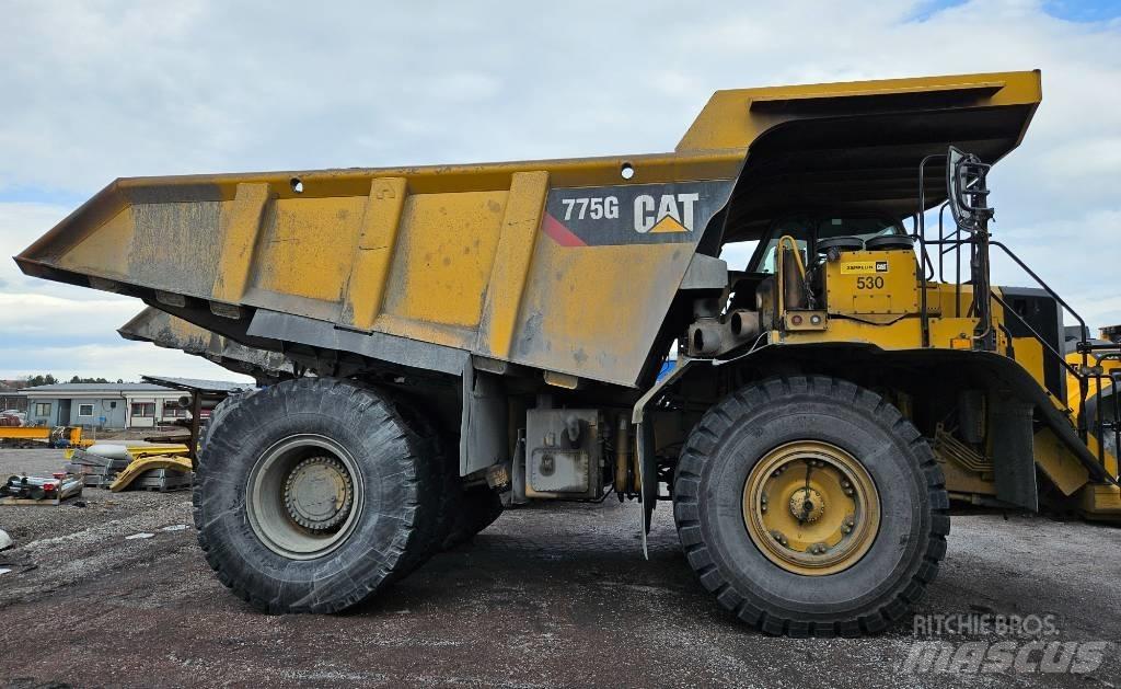 CAT 775 G Dumper - Knickgelenk