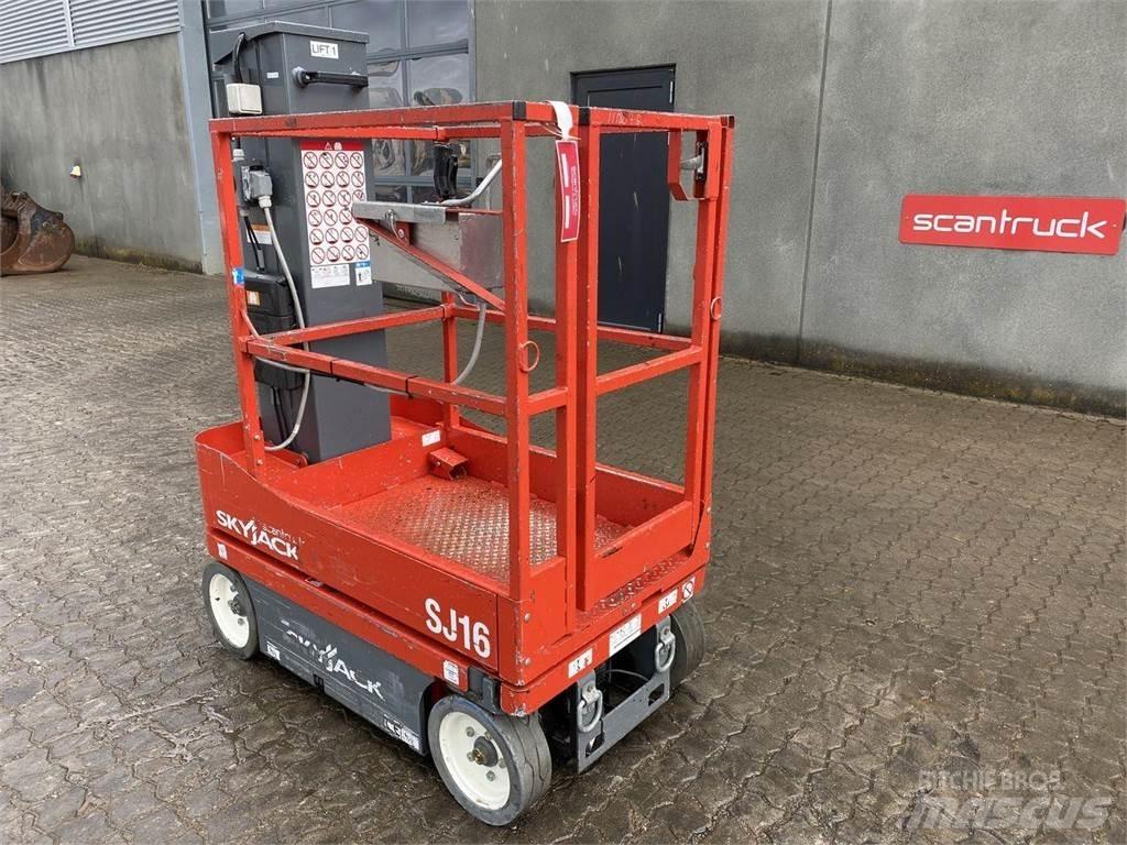 SkyJack SJ16 Personenaufzüge