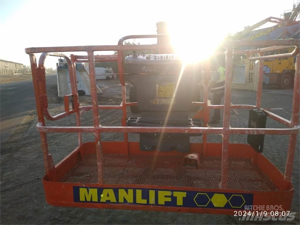 JLG 800AJ Gelenkteleskoparbeitsbühnen