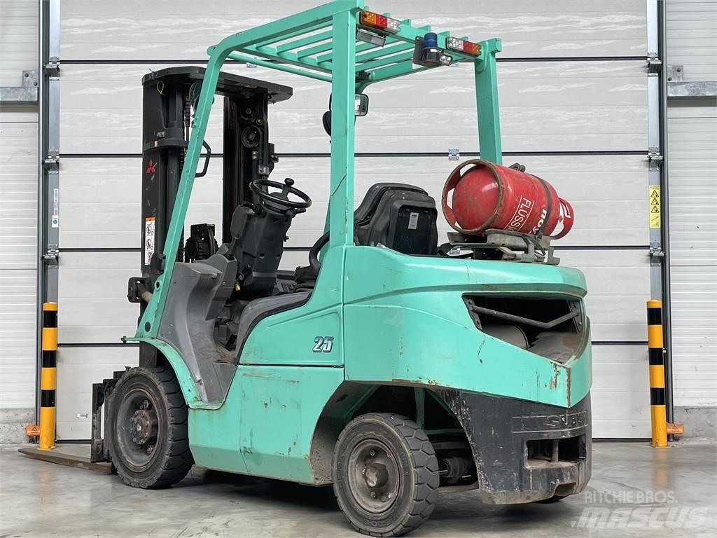 Mitsubishi FG25T Gasstapler
