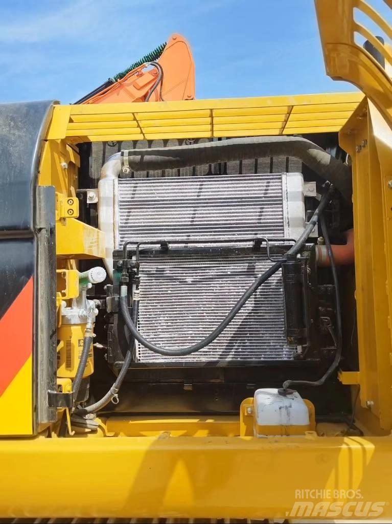CAT 320 D 2 Midibagger  7t - 12t