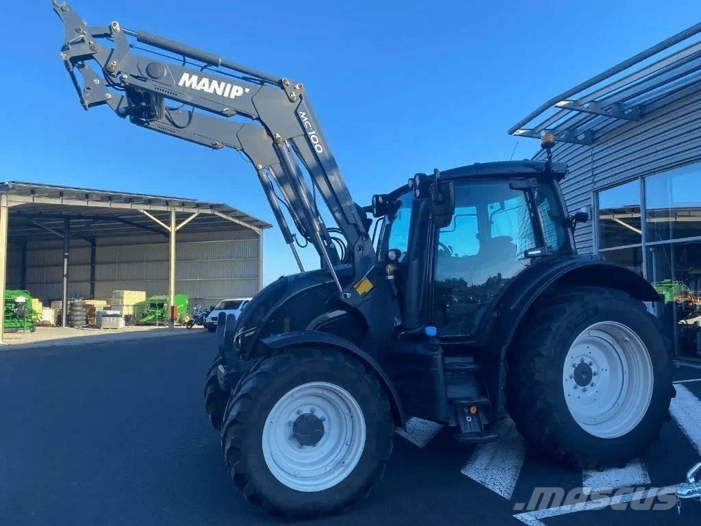 Valtra N134  HiTECH Traktoren