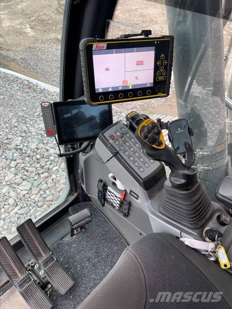 Liebherr R930 Long Reach Bagger