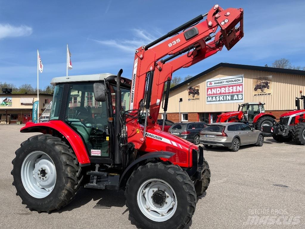 Massey Ferguson 5435 Traktoren